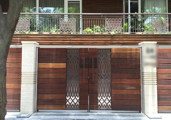 Geometric Jali & Wood Gate