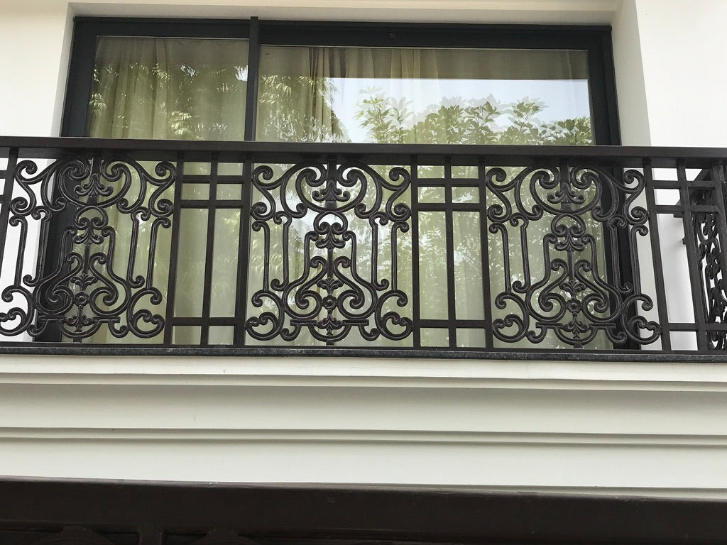 Scrollwork Facade Balcony Rail — view 2