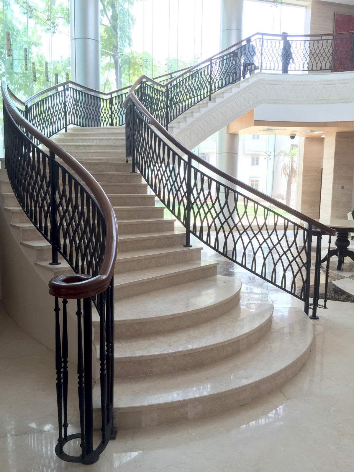 Cascade Lattice Rail