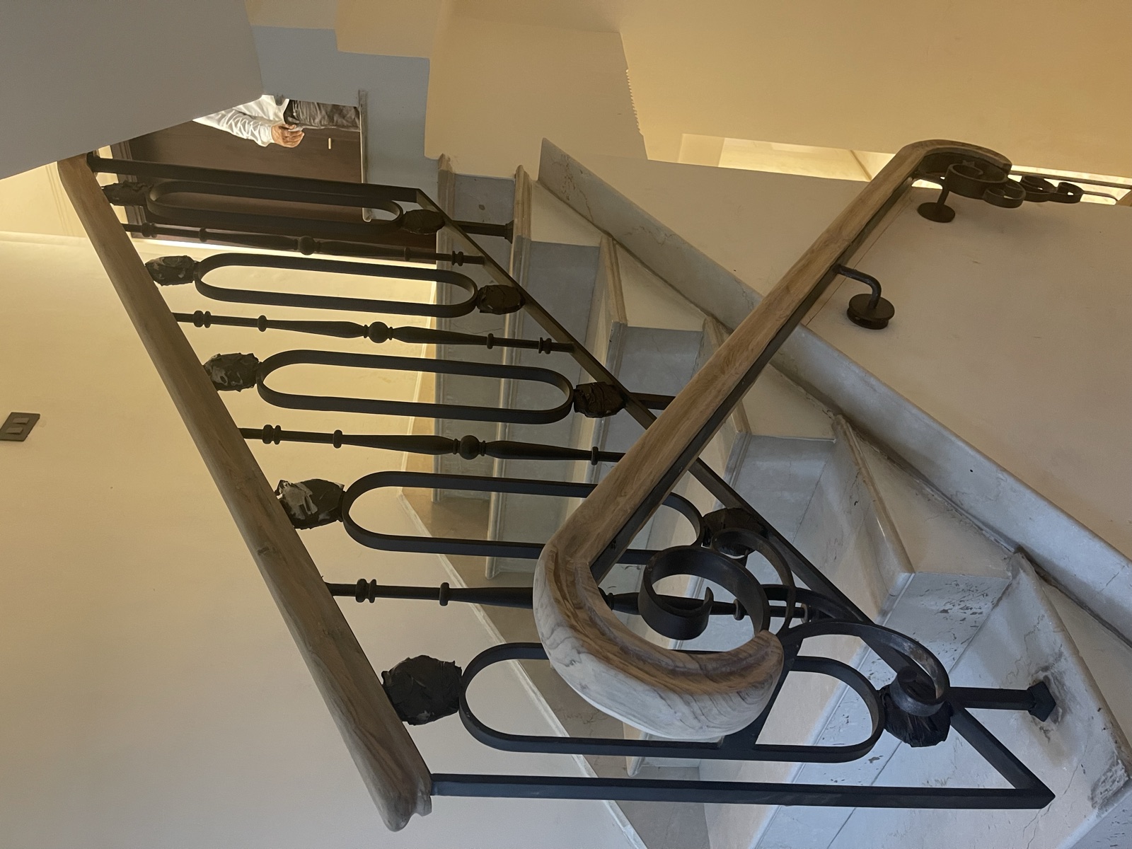 Oval Loop Baluster